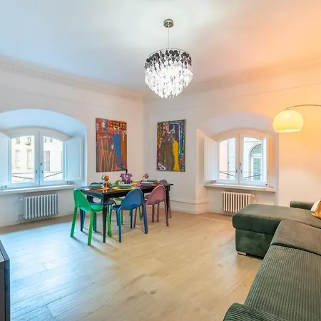 Casa Degli Dei * Rome